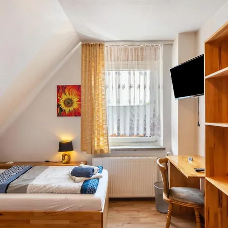 Fuer 6 Personen 110 M² Apartment *
